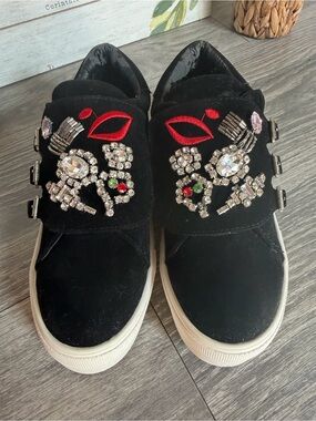 Pazzle Black Faux Suede Rhinestone Embellished VeIcro Buckle Sneaker. Size 6.5